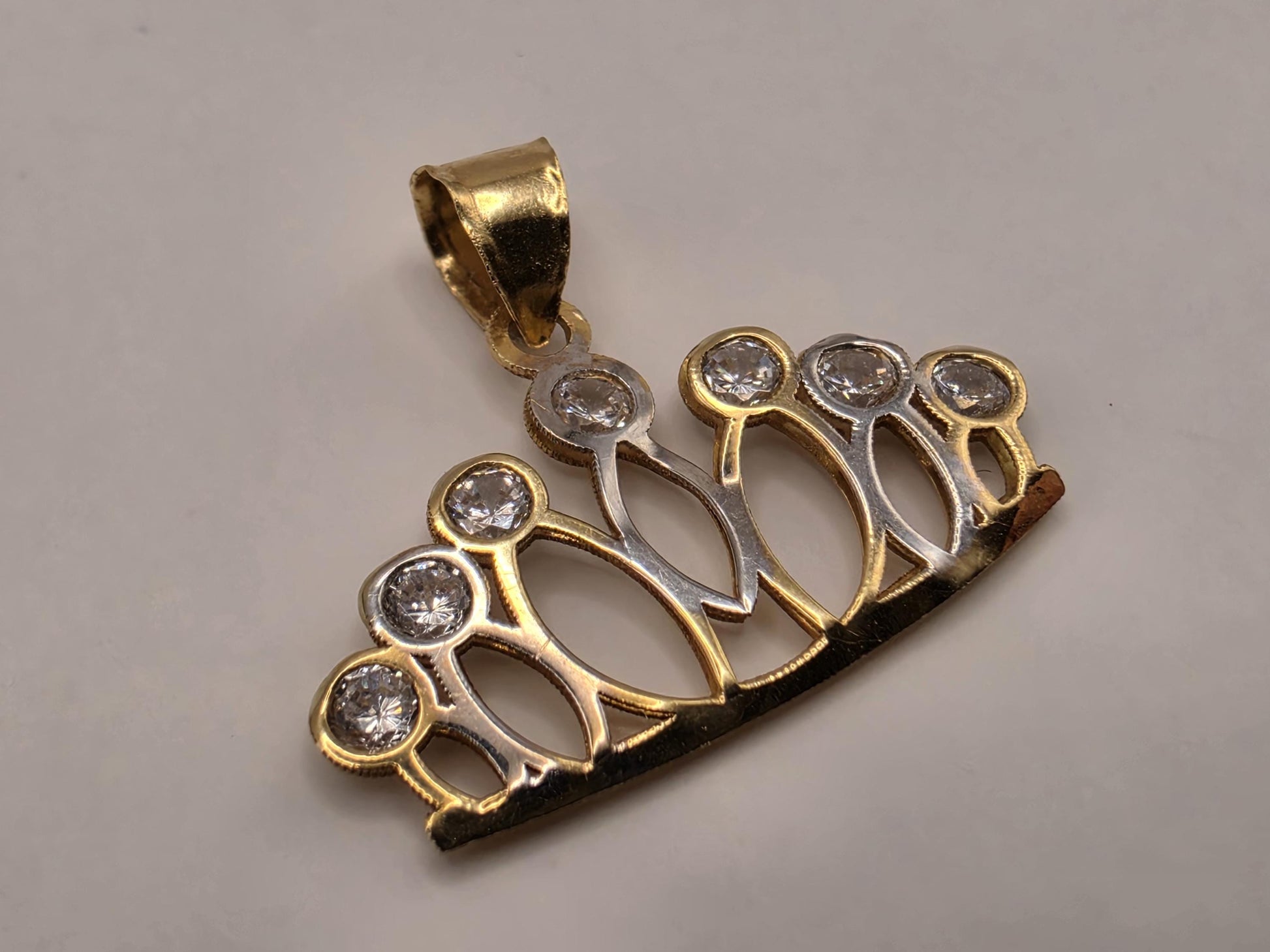 18K Yellow Gold CZ Tiara Crown Pendant 0.5 x 0.75 Inch 0.7g Cubic Zirconia Solid Gold Fine Jewelry Charm Gift