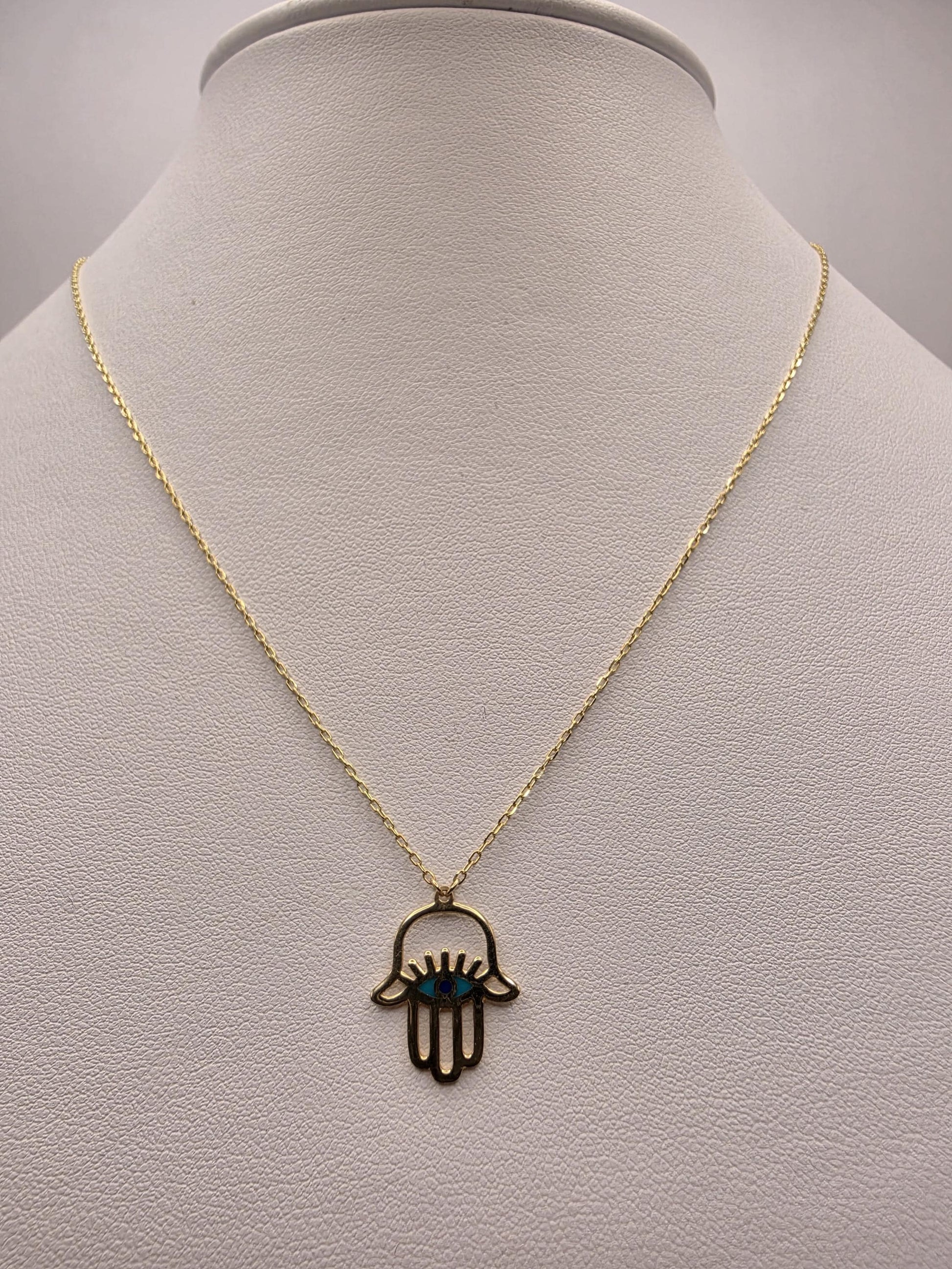 18K Yellow Gold Hamsa Hand Pendant Necklace 16 Inch 1.8g Solid Gold Protection Amulet Fine Jewelry