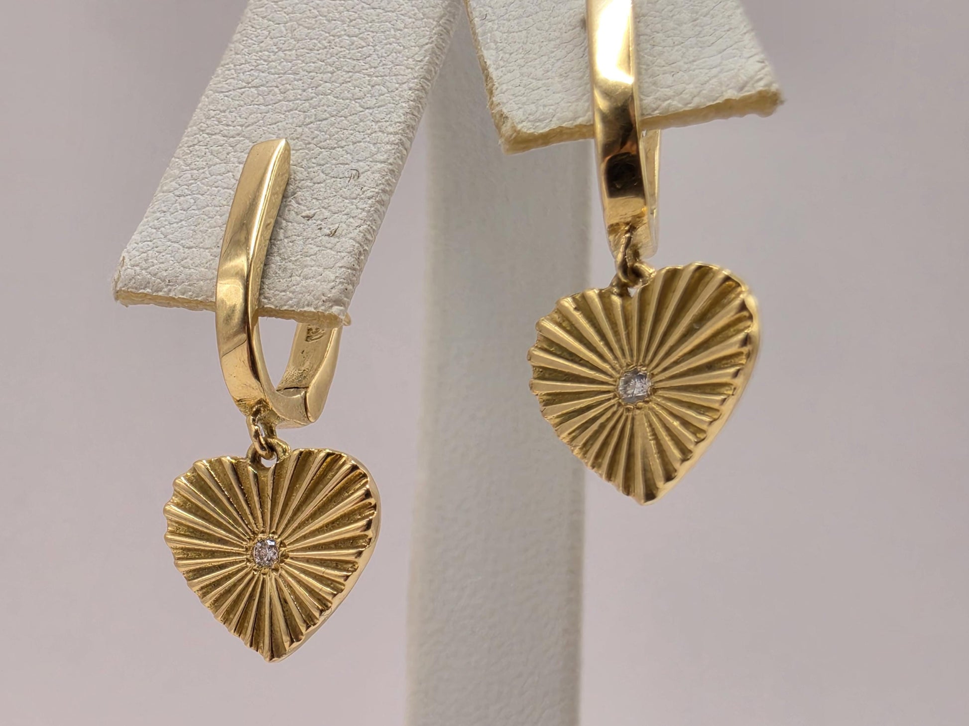 18K Yellow Gold Heart Leverback Drop Earrings 0.75 x 0.375 Inch 2g Solid Gold Fine Jewelry Gift for Her