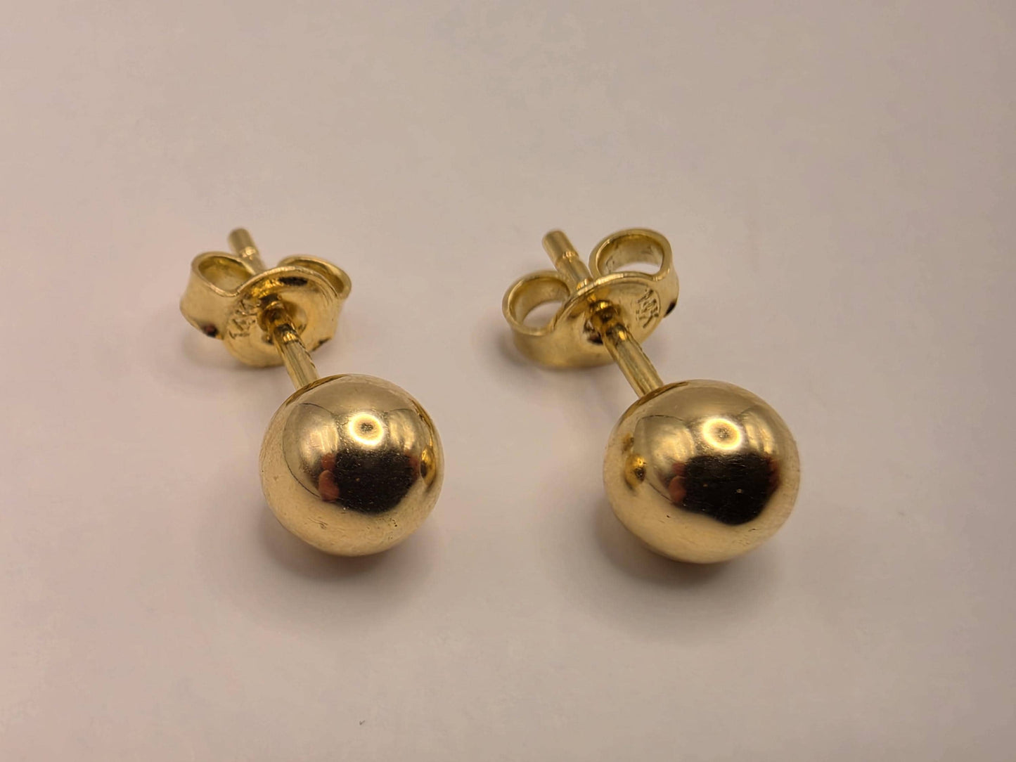 14K Yellow Gold Polished Ball Stud Earrings 0.25" 1.3g