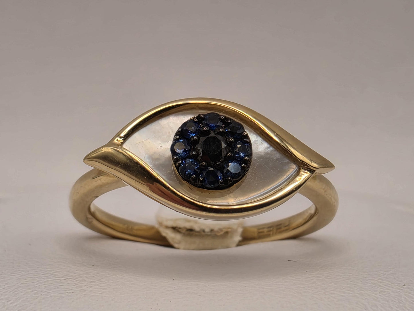14K Yellow Gold Sapphire Mother of Pearl Evil Eye Ring Size 7 3.3g