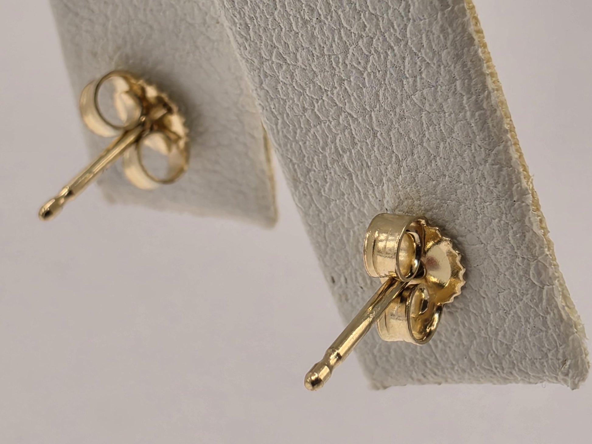 14K Yellow Gold CZ Solitaire Stud Earrings 0.25 Inch 0.6g Cubic Zirconia Solid Gold Fine Jewelry Gift for Her