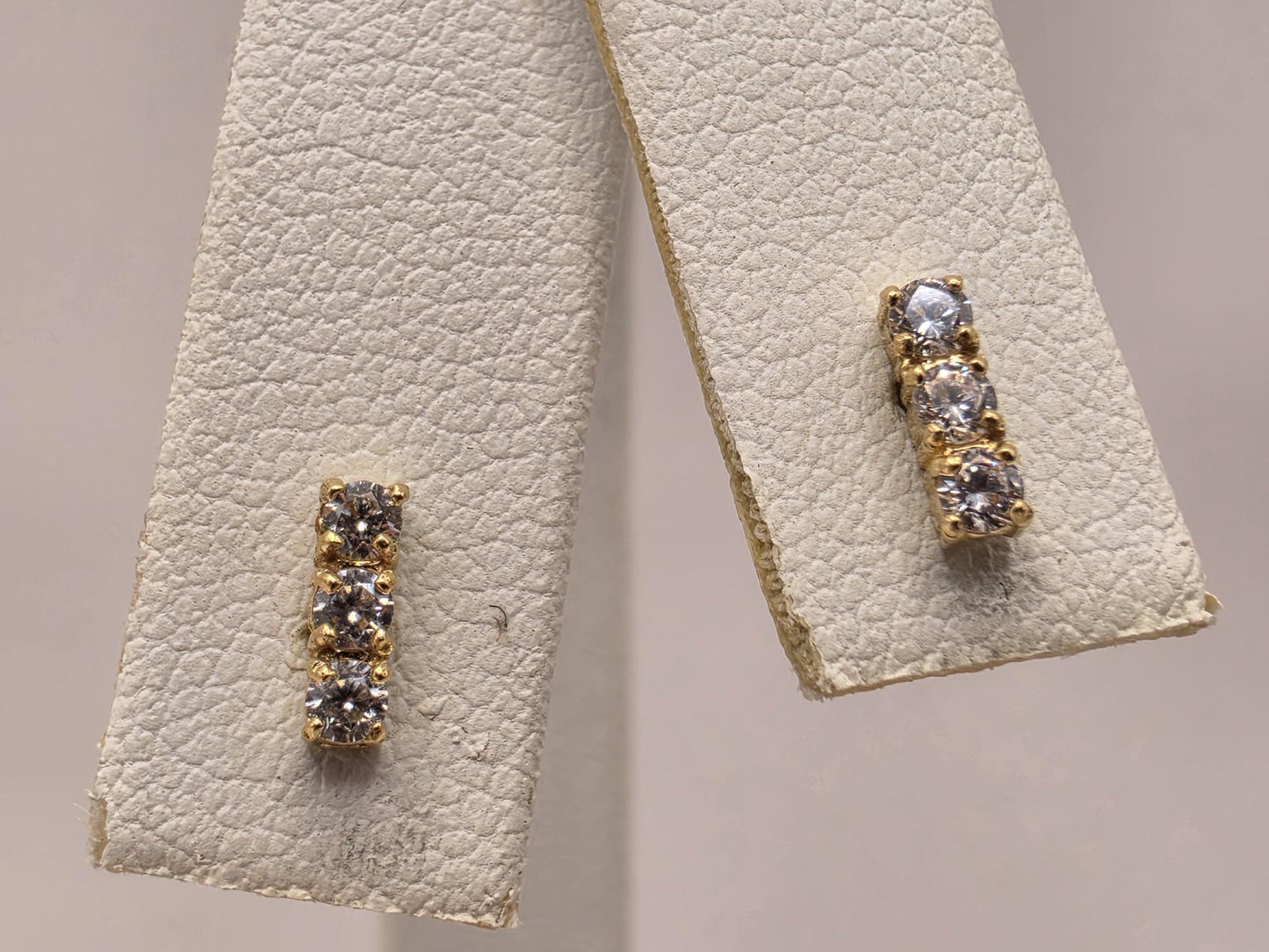 18K Yellow Gold Clear Stone Bar Stud Earrings 0.125 x 0.5 Inch 1g Solid Gold Fine Jewelry Gift for Her