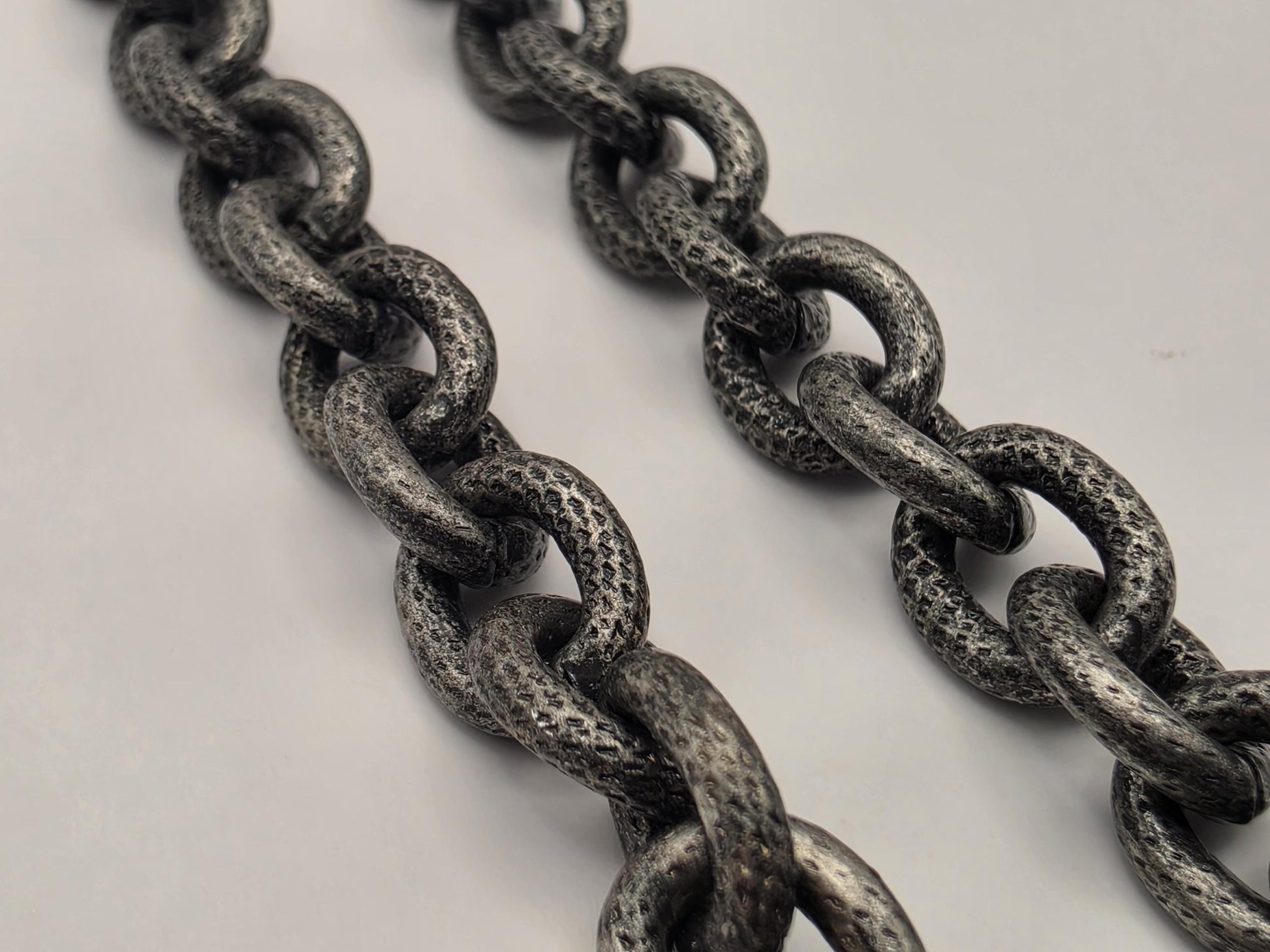 Sterling Silver Textured Link Chain Necklace Black Gunmetal Finish 21 Inch 7.5mm 50.3 Grams CZ Center Ring Statement