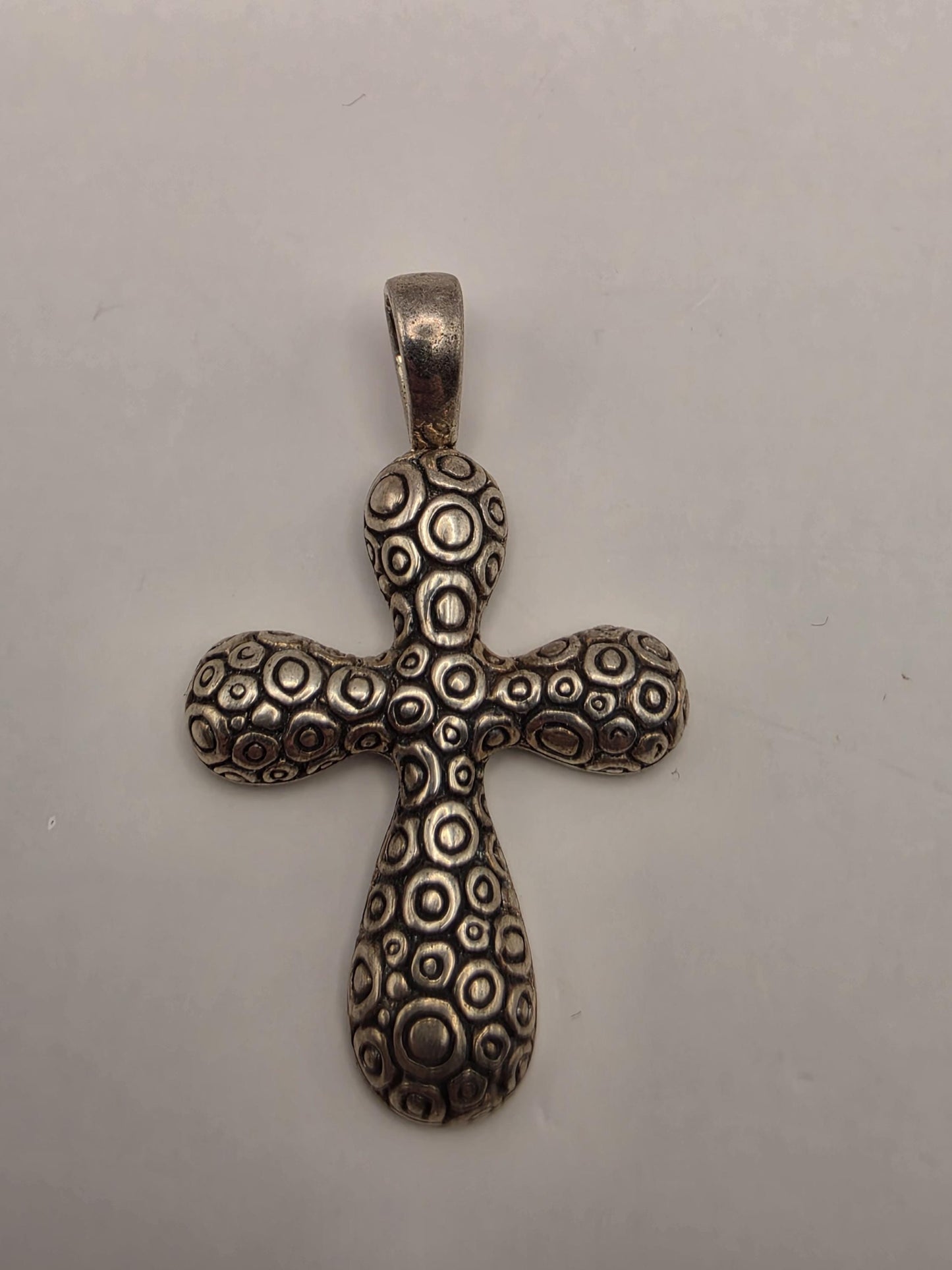 Sterling Silver Bali Textured Cross Pendant 1.1 Inch 4.1 Grams Oxidized Circle Pattern Christian Jewelry Gift