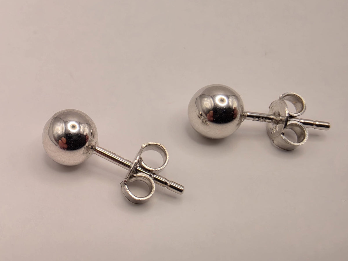 14K White Gold Polished Ball Stud Earrings, 0.25 Inch, 1.2g Classic Fine Jewelry