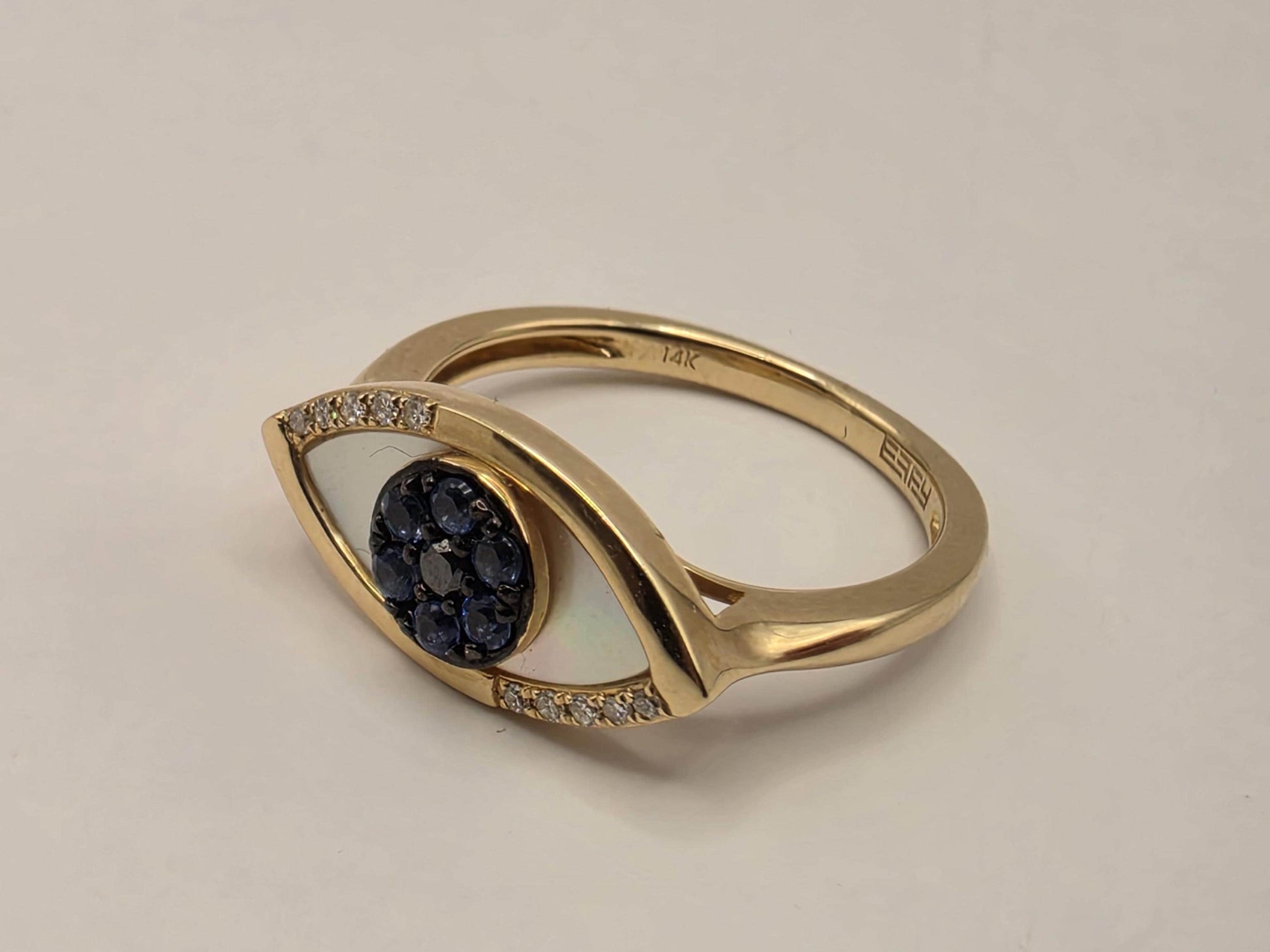 14K Yellow Gold Blue Sapphire Mother of Pearl Diamond Evil Eye Ring Size 7 4g Solid Gold Protection Amulet Fine Jewelry
