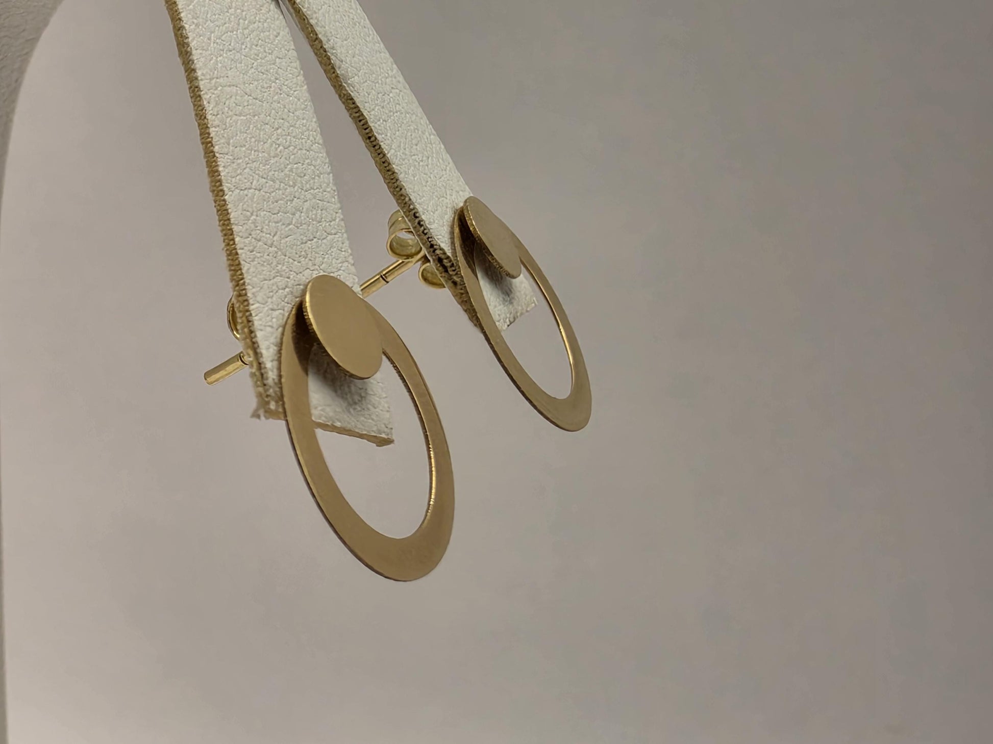 18K Yellow Gold Oval Drop Hoop Earrings 0.625 Inch 2g Solid Gold Fine Jewelry Gift for Her