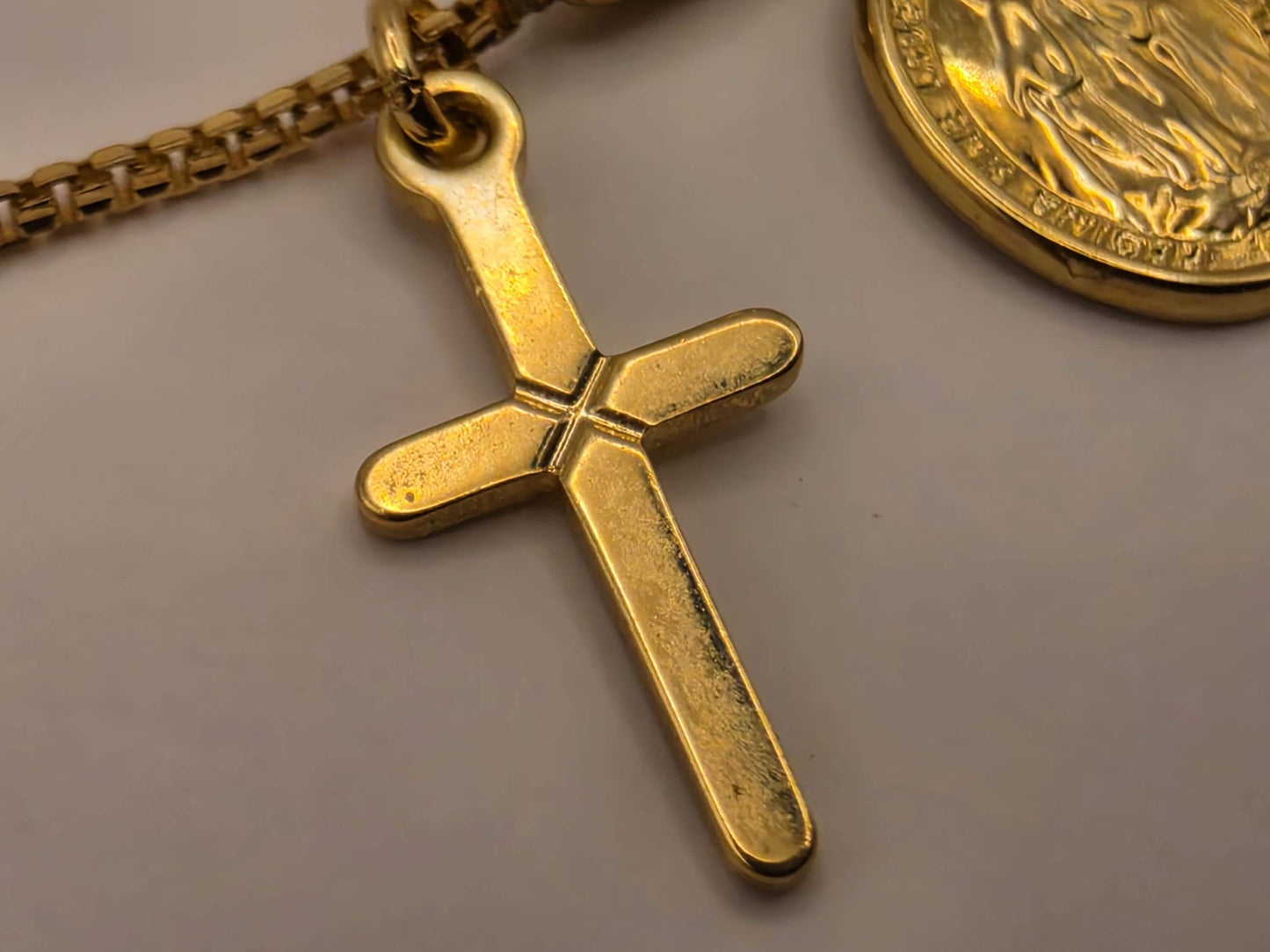 14K Yellow Gold Cross and Medallion Charm Bracelet 7.5 Inch 4.2g Solid Gold Religious Fine Jewelry Gift