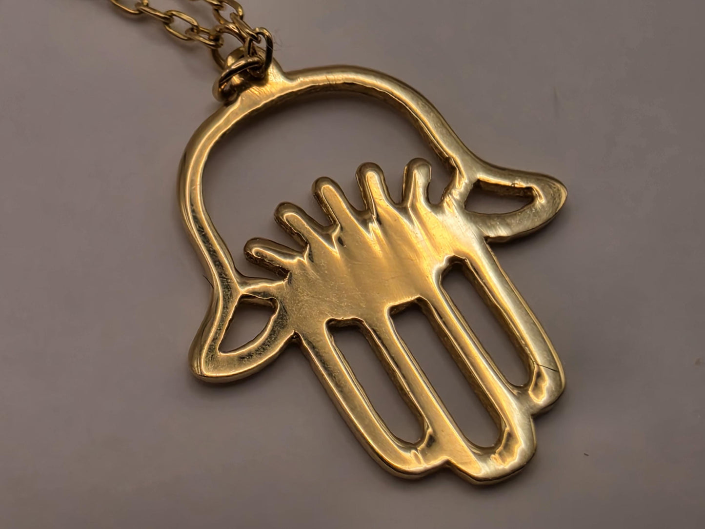18K Yellow Gold Hamsa Hand Pendant Necklace 16 Inch 1.8g Solid Gold Protection Amulet Fine Jewelry