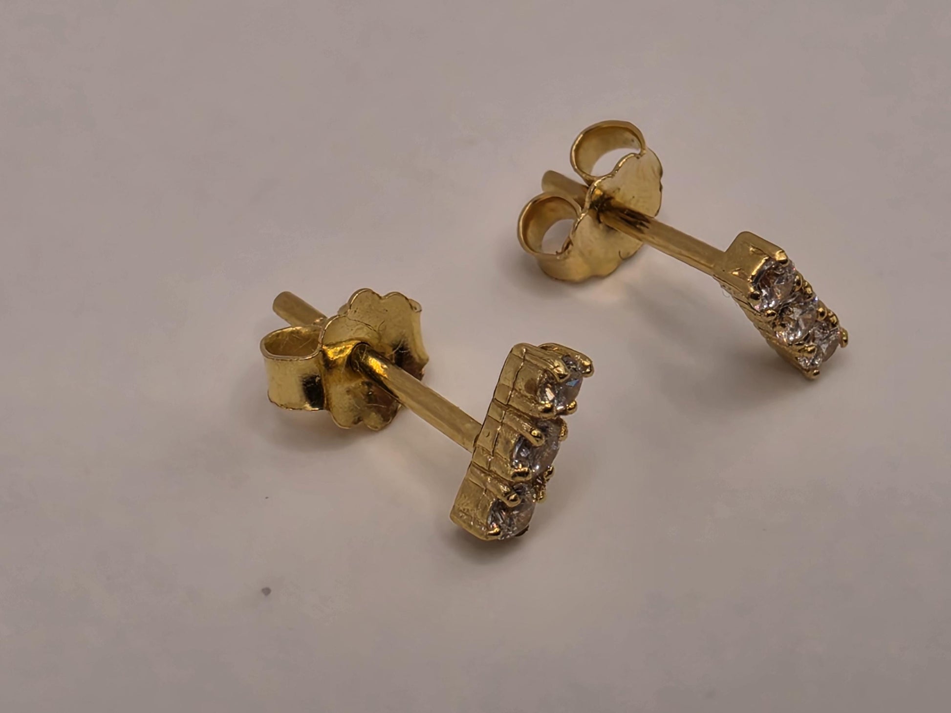 18K Yellow Gold Clear Stone Bar Stud Earrings 0.125 x 0.5 Inch 1g Solid Gold Fine Jewelry Gift for Her