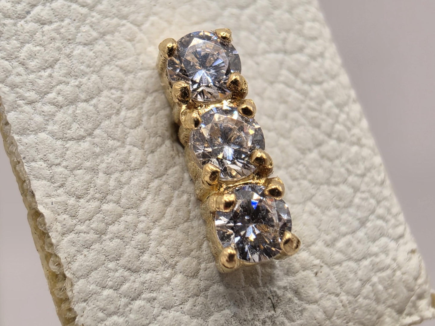 18K Yellow Gold Clear Stone Bar Stud Earrings 0.125 x 0.5 Inch 1g Solid Gold Fine Jewelry Gift for Her