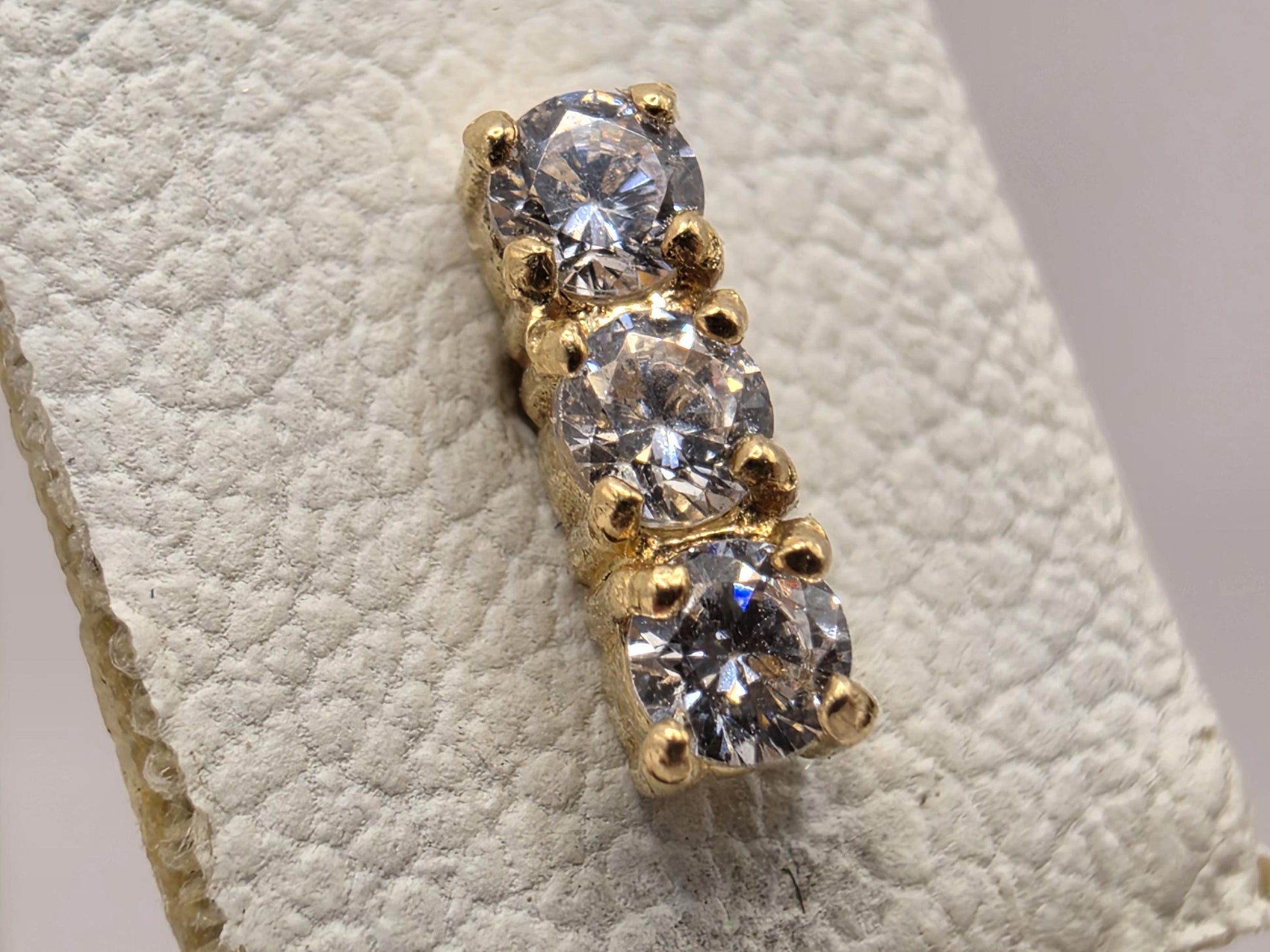 18K Yellow Gold Clear Stone Bar Stud Earrings 0.125 x 0.5 Inch 1g Solid Gold Fine Jewelry Gift for Her